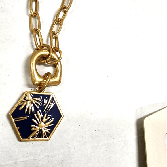 🔥NWT🔥30pc Gold Toned Necklace Bundle - Picture 11 of 15